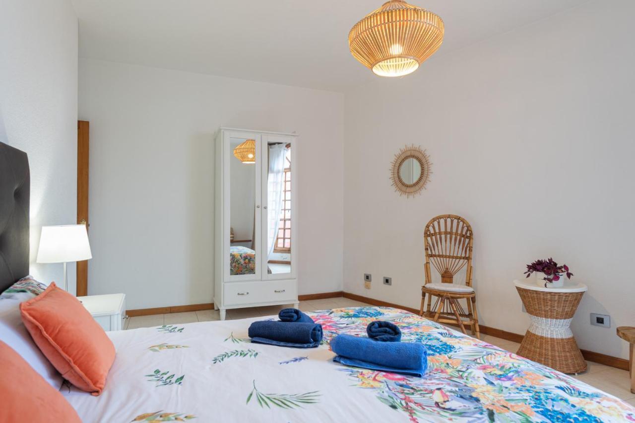 The Yellow House - Solarium - Climatized Pool Galdar Bagian luar foto